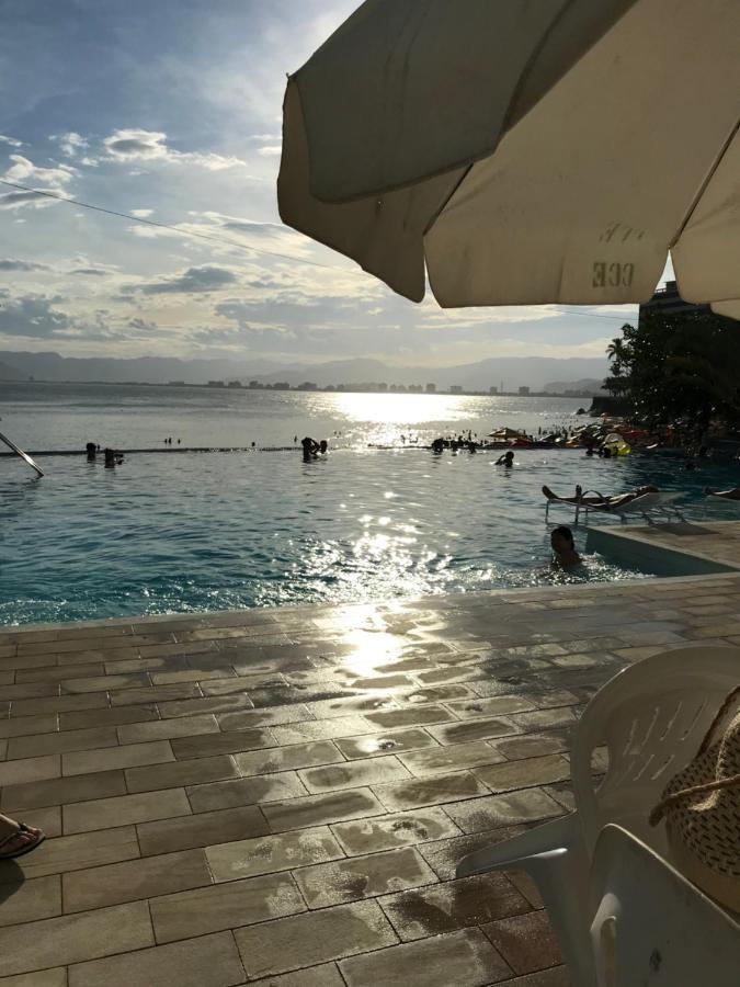Apartamento Pe Na Areia Frente Para O Mar E Piscina Na Prainha Caraguatatuba Buitenkant foto